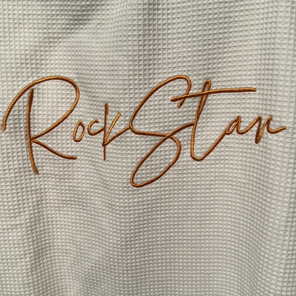 Virgin voyages rockstar robe XL